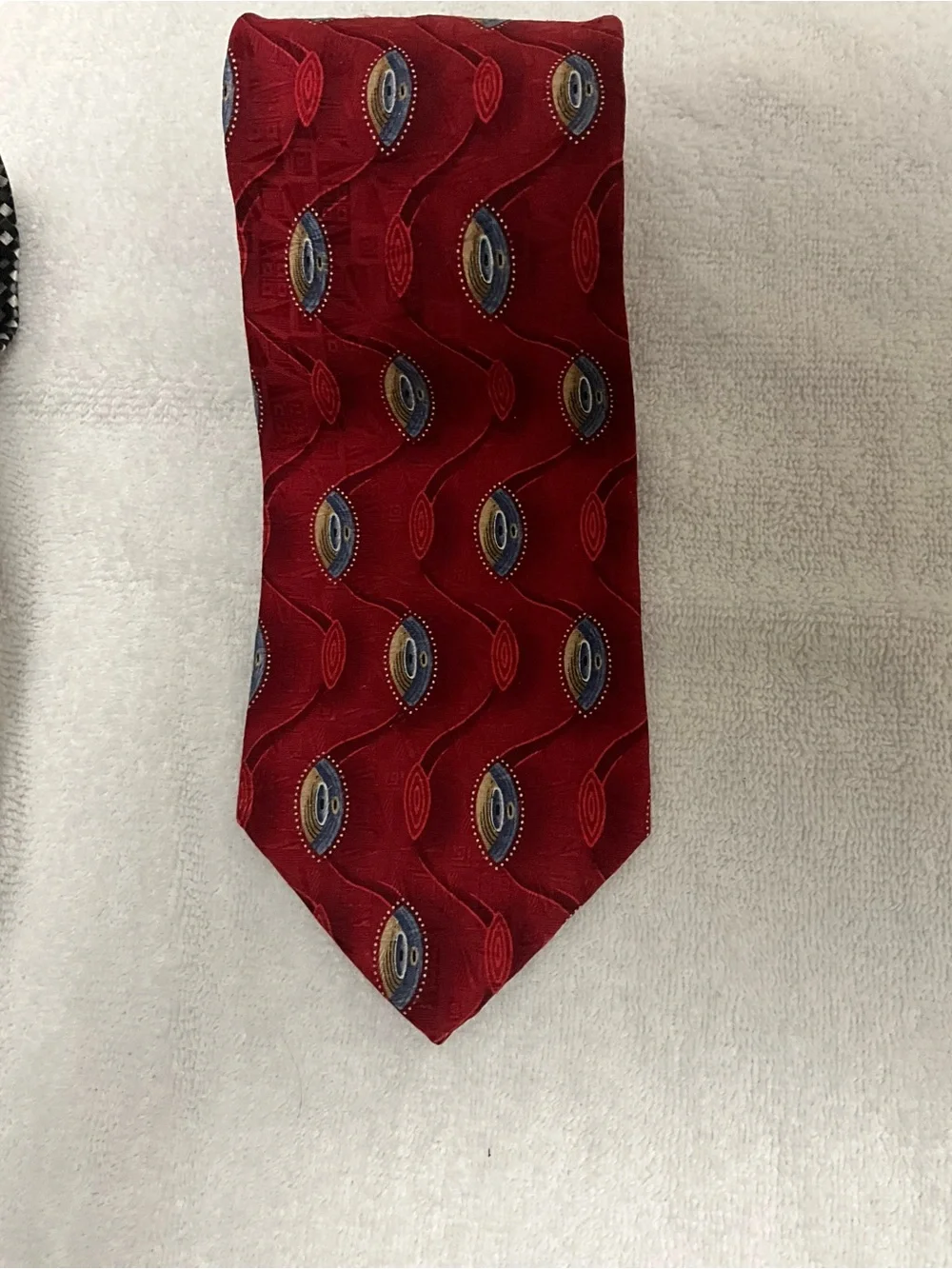 Classic Men's Red Patterned Silk Tie